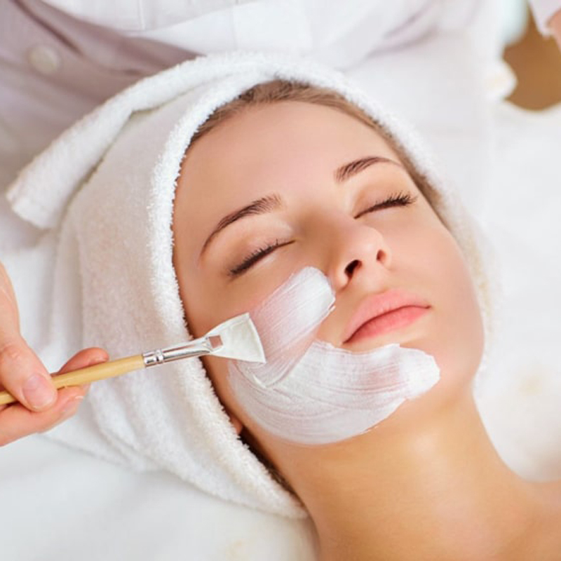 3. Crystal Aura Radiance Facial
